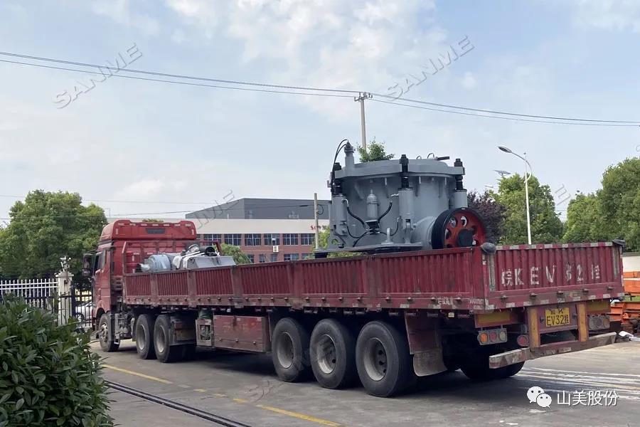 发货季｜山美股份高性能破碎筛分装备发往江西，助力当地基建项目建设及建筑固废资源化