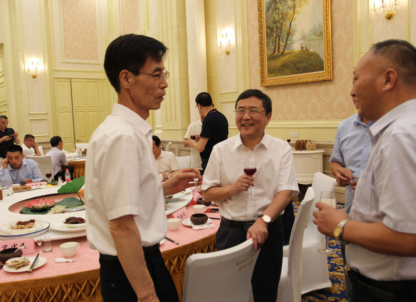 杨安民从业卅五周年系列报道--“璀璨卅五年，荣耀共分享”纪念晚宴